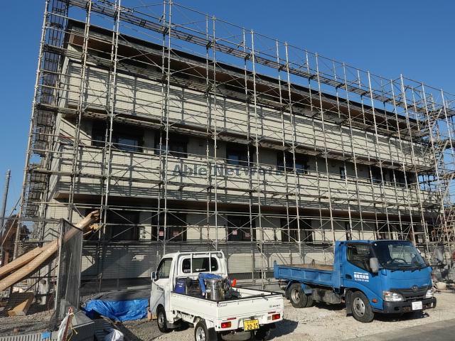 建物外観　建築中