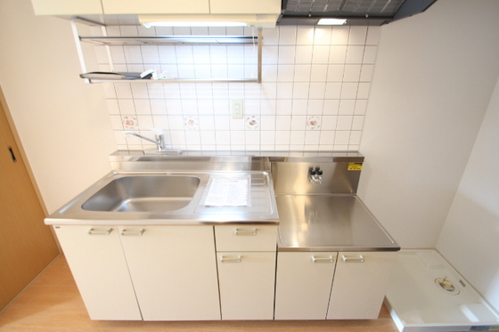 キッチン　※別号室の写真になります。