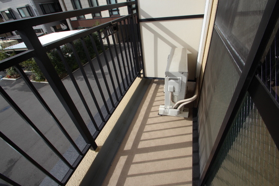 バルコニー　※別号室の写真になります。