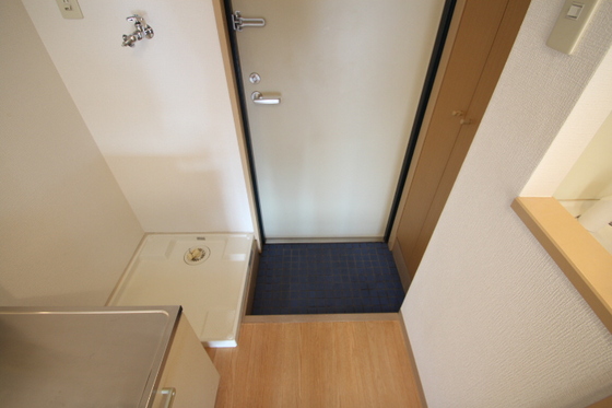 玄関　※別号室の写真になります。