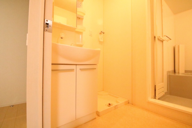 洗面設備　別室の参考写真です。※現況優先