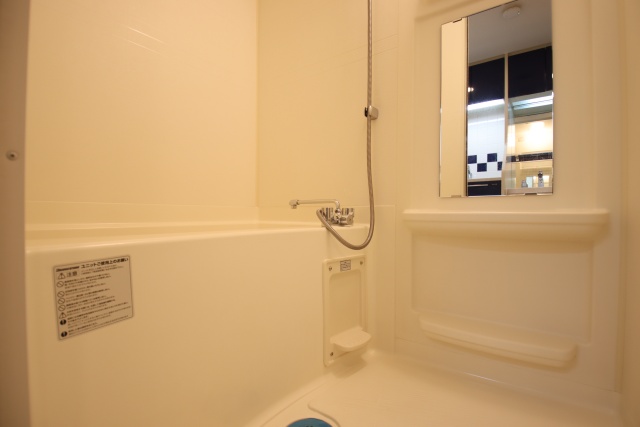 バス・シャワールーム　※別室の参考写真の為、現況優先です。