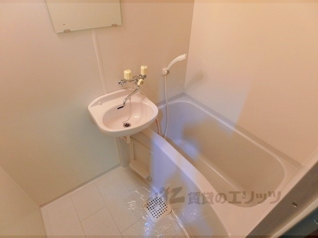 バス・シャワールーム　バス