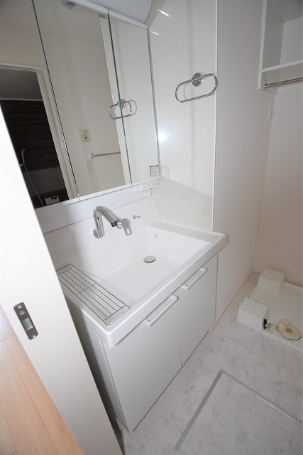 洗面設備　ヴァンベール京山