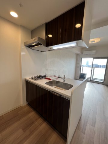 キッチン　プレサンスOSKA DOME CITYビーツ　二口ガスキッチ