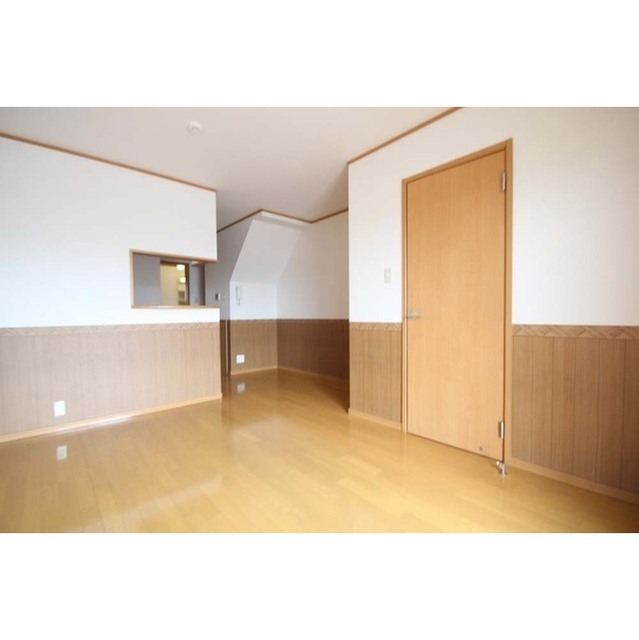 居室・リビング　内装写真は全て１０２にて撮影しました