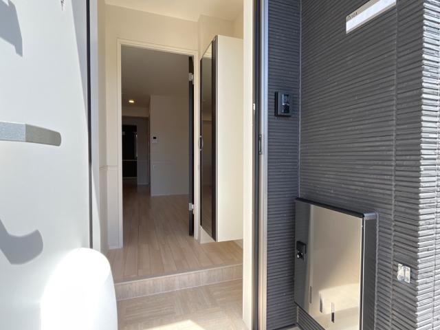 玄関　玄関（イメージ）