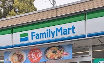 コンビニ　ファミリーマート瑞穂本願寺二丁目店（コンビニ）まで331m