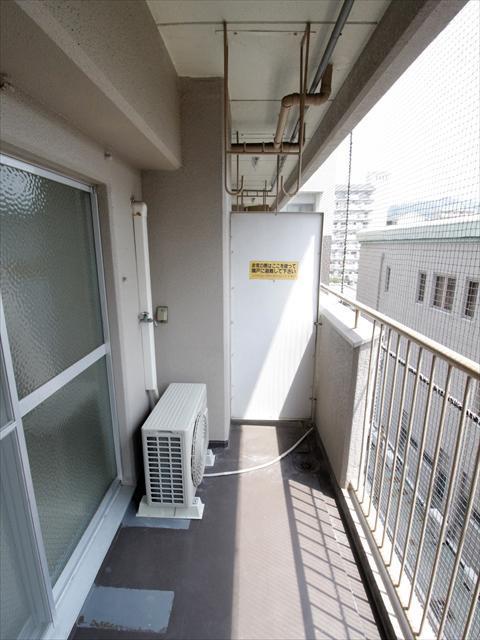 収納　松山市高砂町　豊洋ハイツ　ベランダ