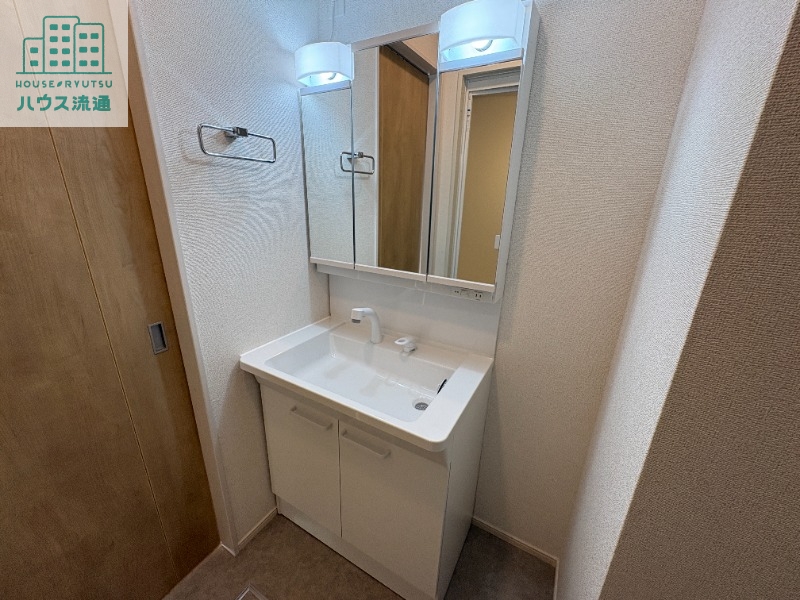 洗面設備　※同タイプのお部屋の写真