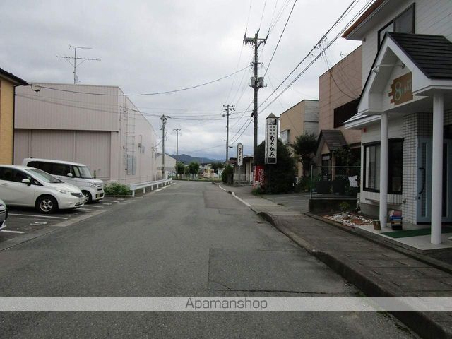 その他　周辺道路（その他）まで0m