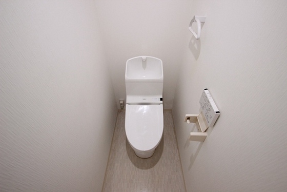 トイレ　※別号室の写真です