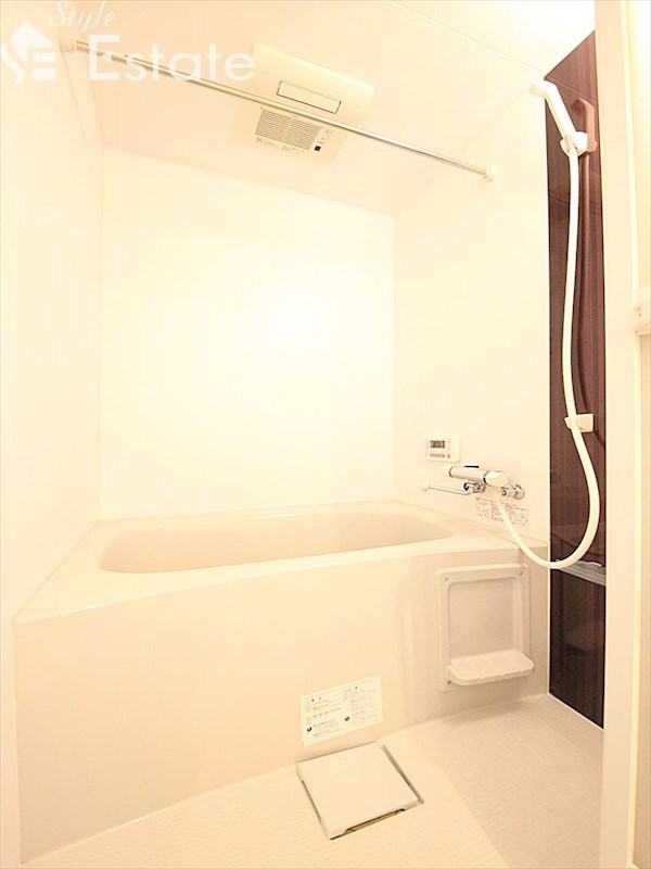 バス・シャワールーム　バスルーム