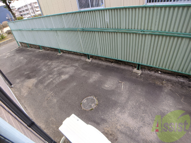 バルコニー　こまめな換気で、お部屋の空気をリフレッシュ。