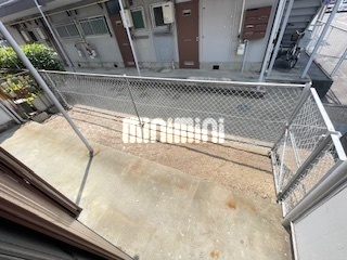 バルコニー　南向きのベランダ