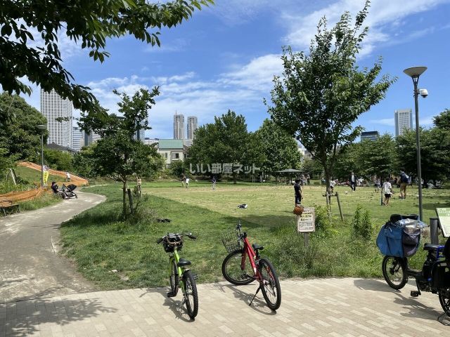 公園　中野区立本二東郷やすらぎ公園（公園）まで808m