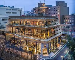 飲食店　STARBUCKS　RESERVE　ROASTERY　TOK（飲食店）まで201m