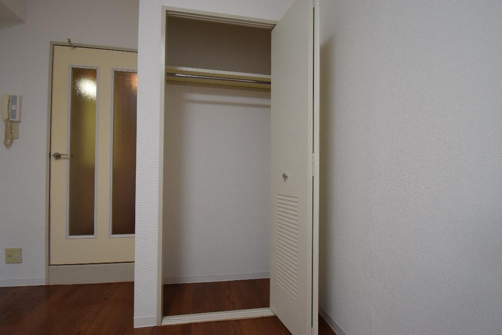 収納　クローゼット