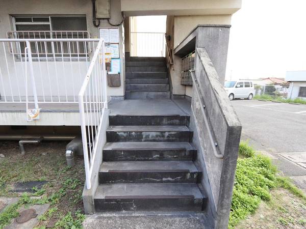 ビレッジハウス大門1号棟の外観写真