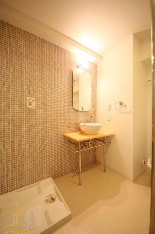 洗面設備　プライムアーバン堺筋本町