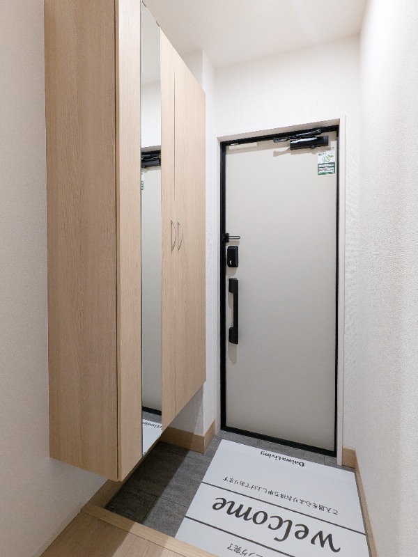 玄関　図面と現状に相違がある場合には現状を優先