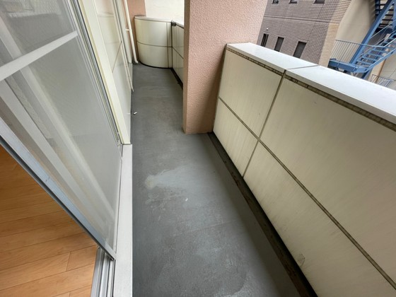 バルコニー　※別の部屋の写真です