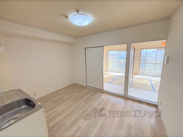 居室・リビング　リビング