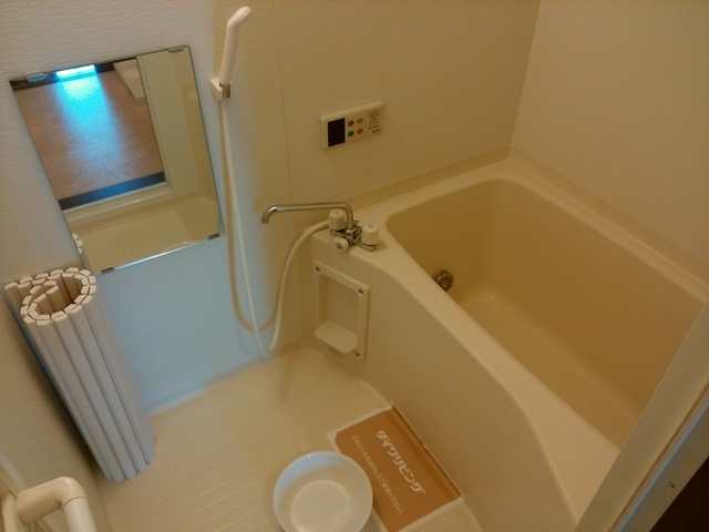 バス・シャワールーム　バスルーム