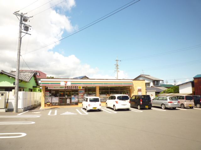 コンビニ　セブンイレブン　清水平川地店（コンビニ）まで597m