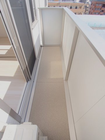 【メゾン・ド・ソレイユのバルコニー】