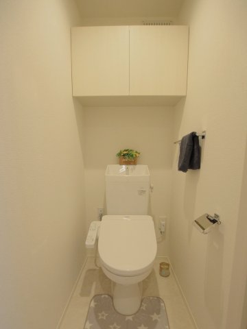 【メゾン・ド・ソレイユのトイレ】