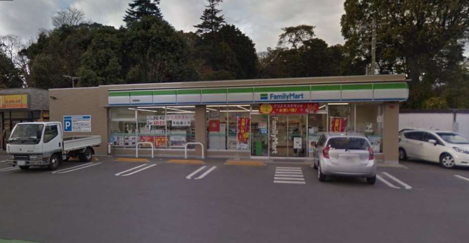 コンビニ　ファミリーマート早島南店（コンビニ）まで482m