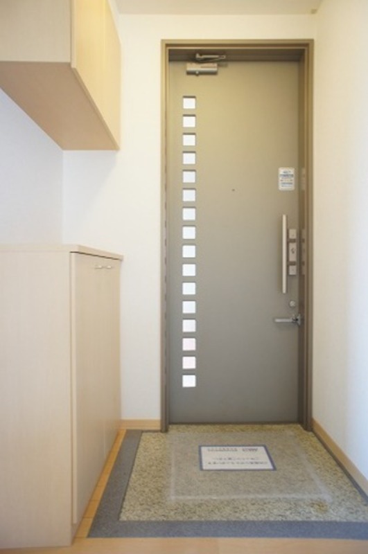 玄関　図面と現状に相違がある場合には現状を優先