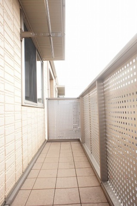 バルコニー　図面と現状に相違がある場合には現状を優先