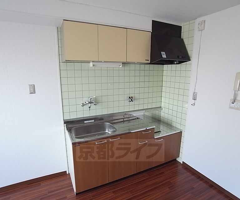 キッチン　ゆったりとしたキッチン部分。