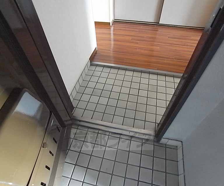 玄関　広い玄関が魅力的。