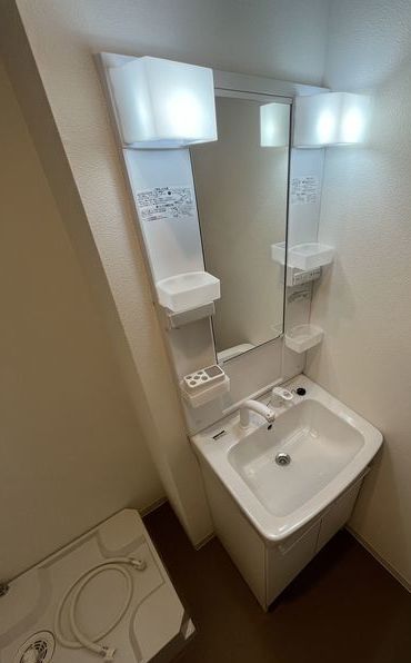 洗面設備　同仕様