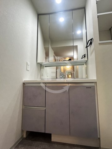 洗面設備　アーバネックス堺筋本町　独立洗面台