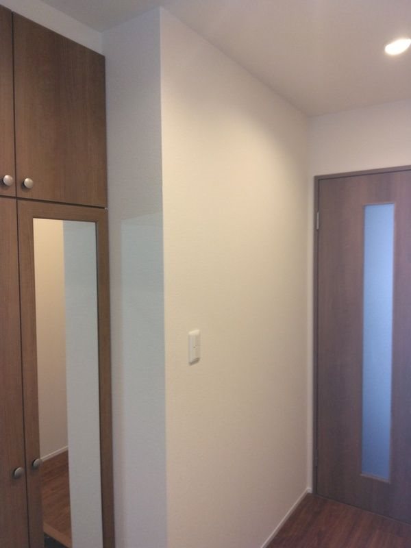 玄関　※別のお部屋の写真です