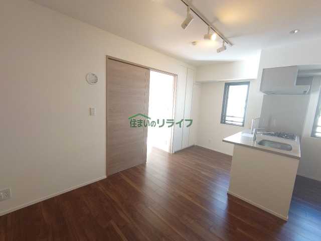 居室・リビング　ザ・パークハビオ早稲田 301