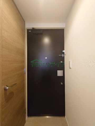 玄関　ザ・パークハビオ早稲田 301