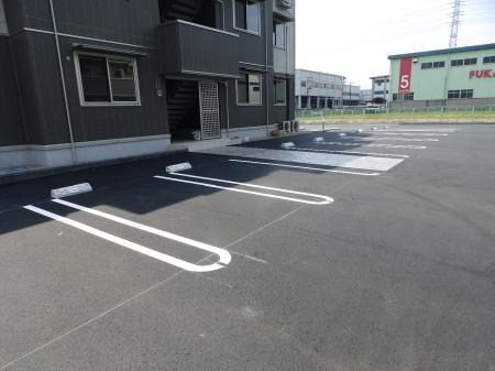駐車場　駐車スペースもあります