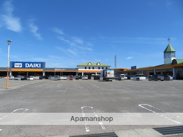 ホームセンター　DCMダイキ(ホームセンター)（ホームセンター）まで679m