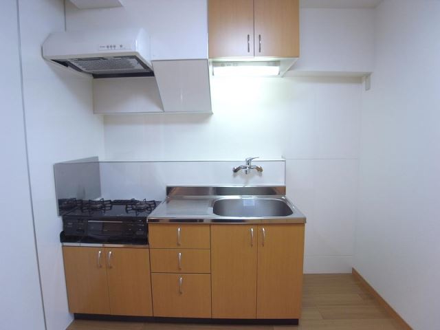 キッチン　広々と使える。