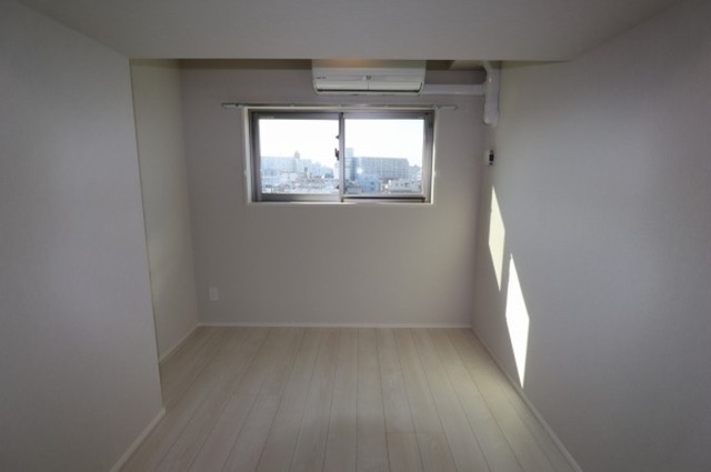 その他部屋・スペース　洋室５．４帖？