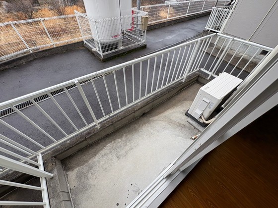 バルコニー　※別号室のお写真です