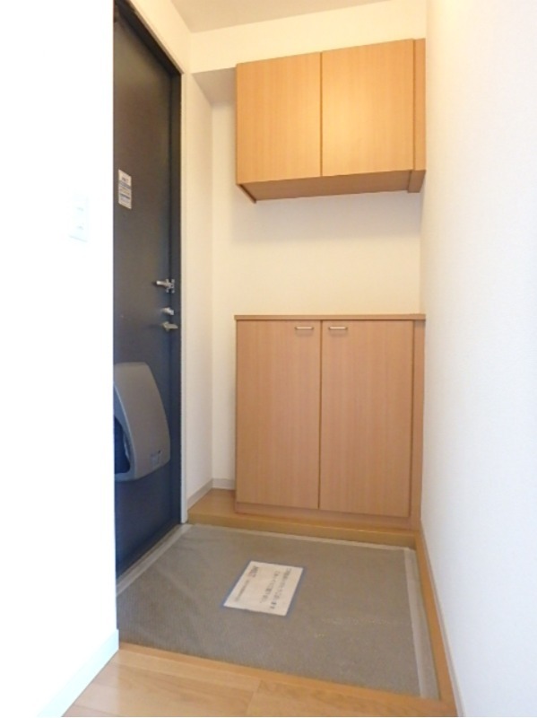 玄関　図面と現状に相違がある場合には現状を優先