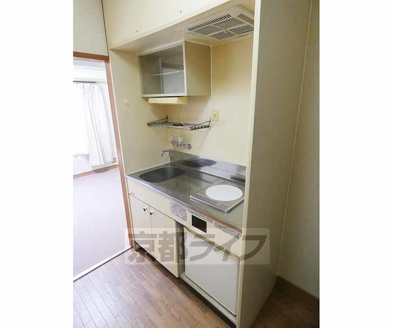 キッチン　コンパクトなキッチン。