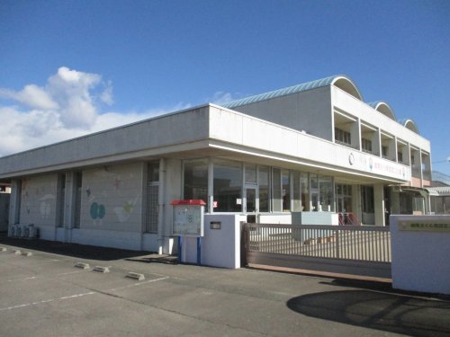 幼稚園・保育園　さくら南認定こども園（幼稚園・保育園）まで552m