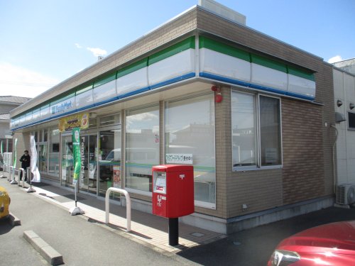 コンビニ　ファミリーマート　岐南町下印食店（コンビニ）まで779m